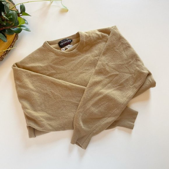 • Vintage George's By McGeorge Scottish Lambswool Sweater •